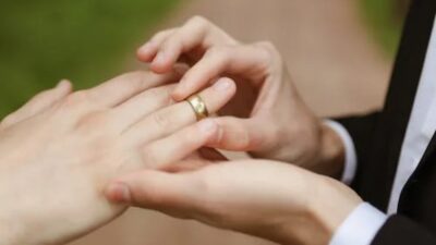 Bivša HRT-ovka Nikolina Ćosić zaručena: Neočekivana prosidba na Karibima s dirljivom pričom u pozadini