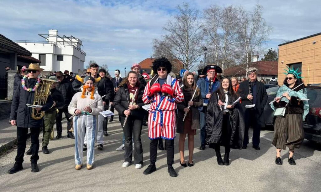 Anđeli “Cvrkutići” osvojili 300 eura i srca publike na fašniku u Svetom Križu Začretju