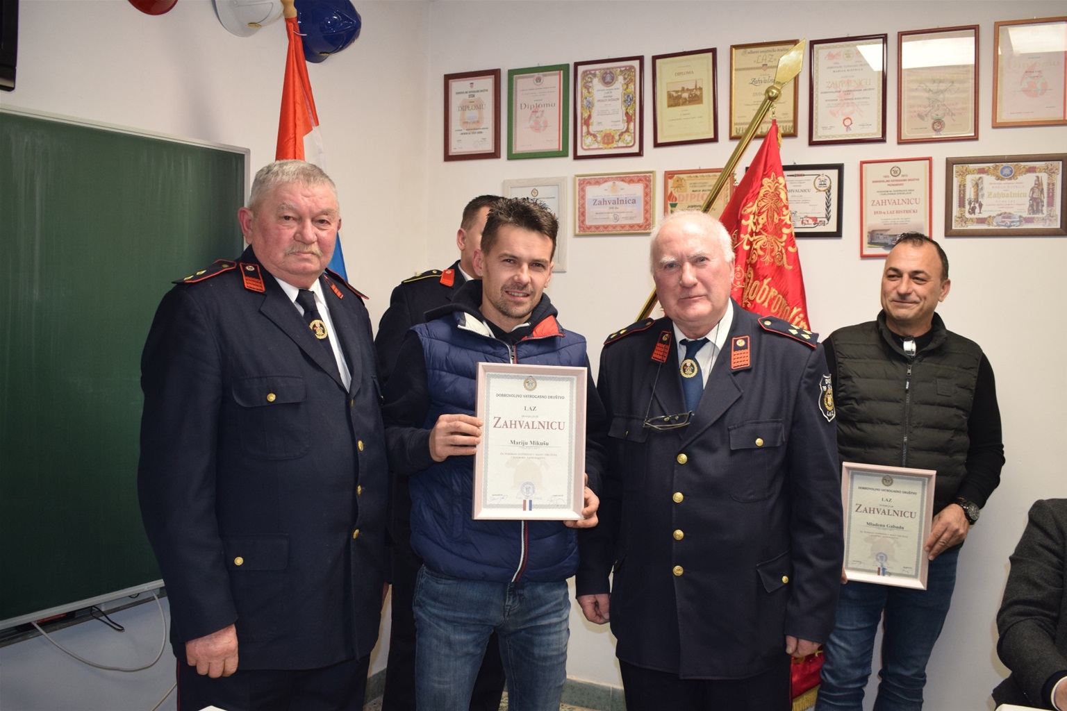 DVD Laz: Stari predsjednik i zapovjednik potvrđeni na 88. skupštini