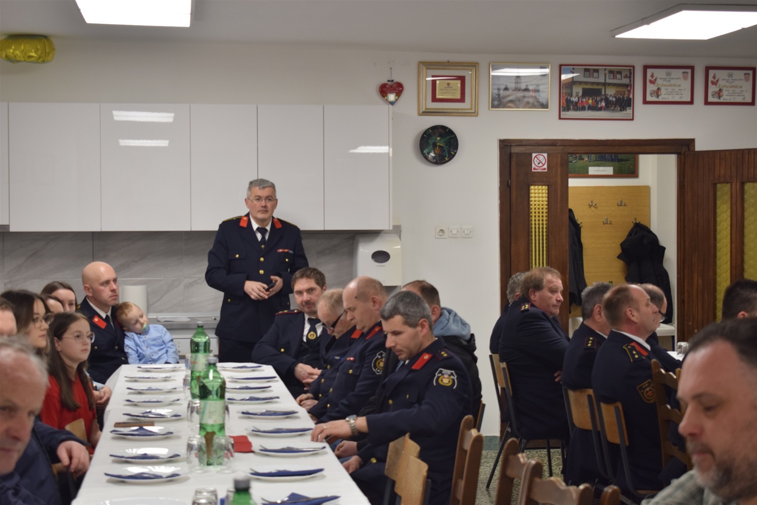 DVD Laz: Stari predsjednik i zapovjednik potvrđeni na 88. skupštini