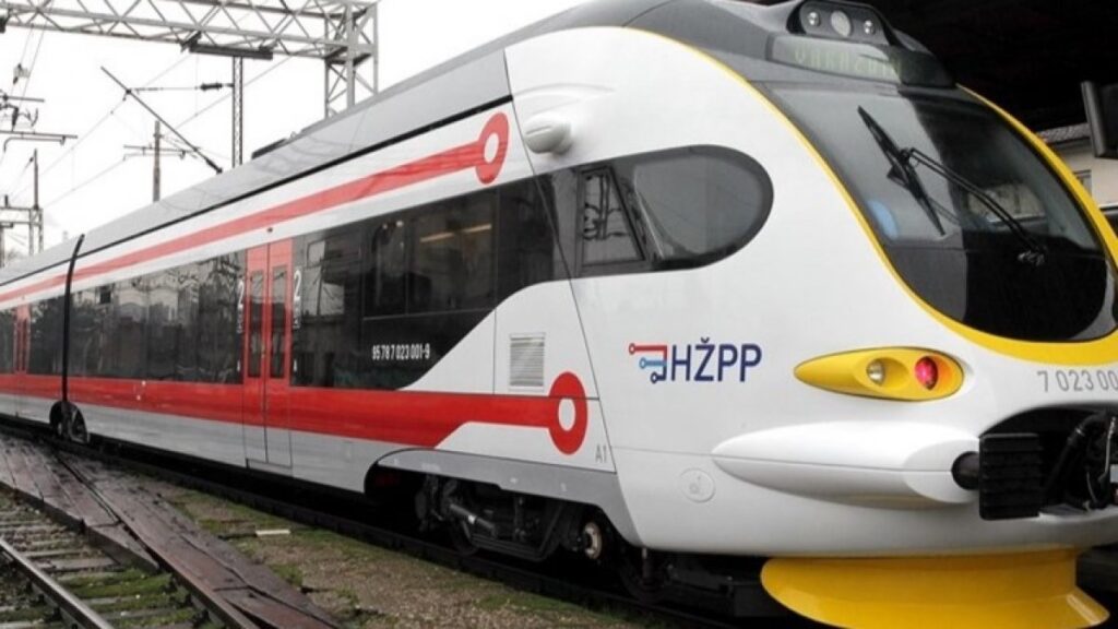 HŽ: Željezničko-cestovni prijelaz u Donjoj Stubici obilježen znakovima obveznog zaustavljanja