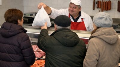 Iskusni mesar otkriva: Koje pakirano meso nikada ne smijete kupiti