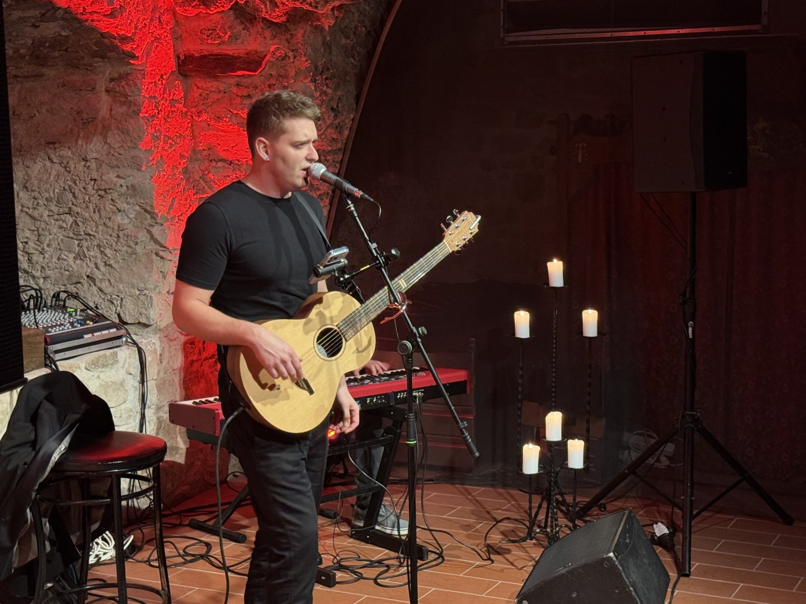 Jure Brkljača očarao Veliki Tabor u romantičnom okruženju