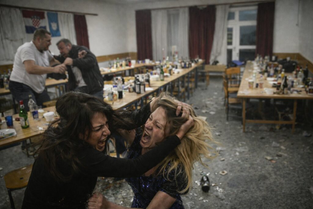 Jutarnji kaos na dočeku Nove godine: Glazbeni izbor doveo do tučnjave i intervencije policije