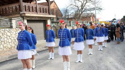 Krapinski Fašnik Oživio Mihaljekov Jarek Uz Smijeh, Glazbu i Atrakcije