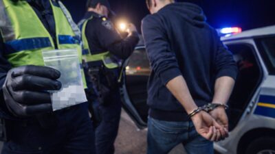 Mladić (23) pritvoren nakon redovne kontrole: suočava se s potencijalnih 210 dana zatvora zbog višestrukih prekršaja