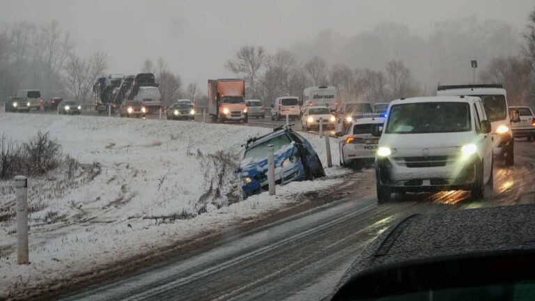 Nesreće na A2 i “staroj zagorskoj” stvaraju prometne poteškoće