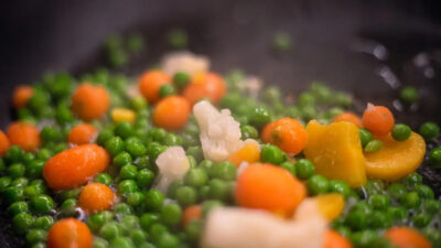 Novi način pripreme graška: Evo kako sačuvati hranjive tvari i obogatiti okus