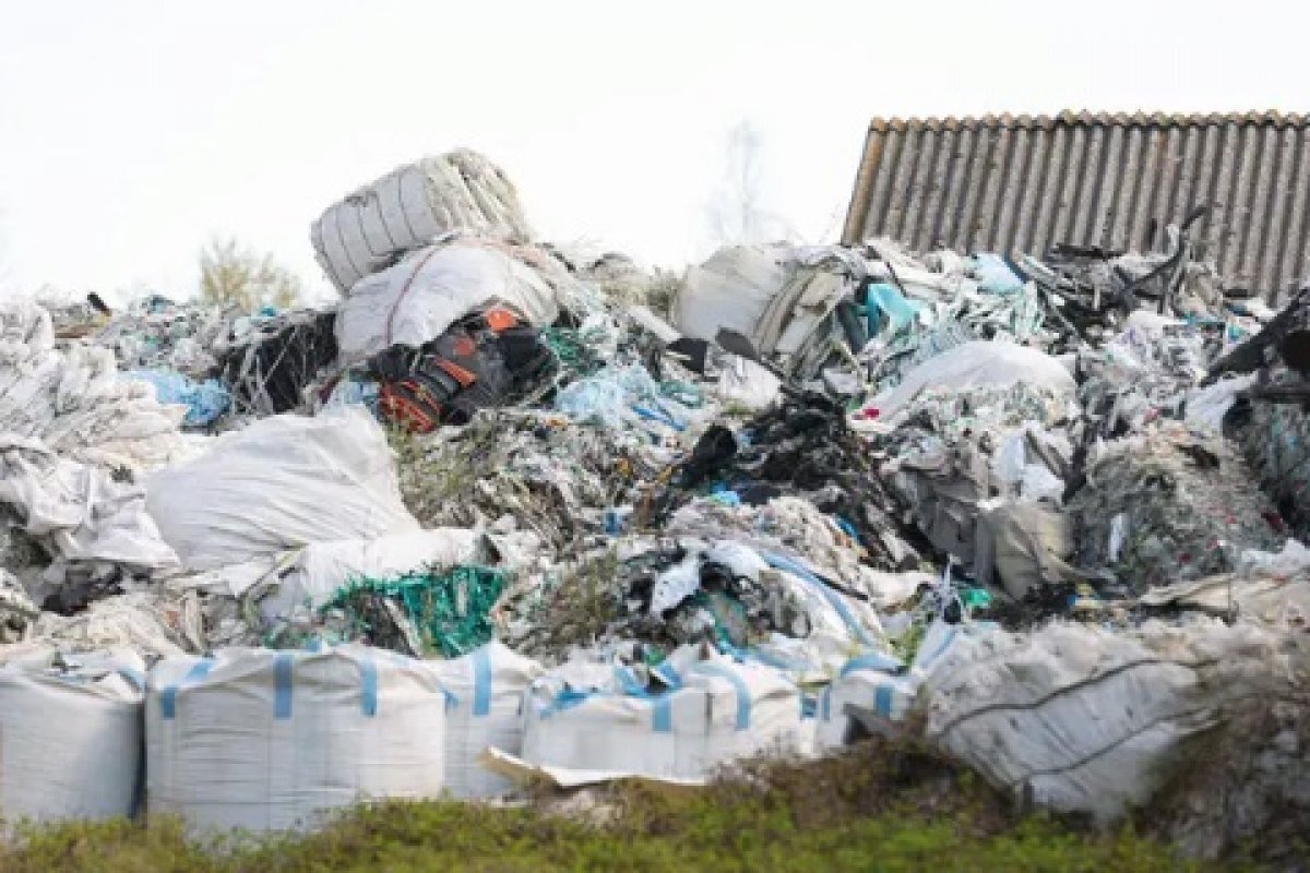 Poznanovec: Sanacija 13.200 tona ilegalnog otpada počinje ovog proljeća, Odak poručuje: "Prioritet smo uz Gospić"