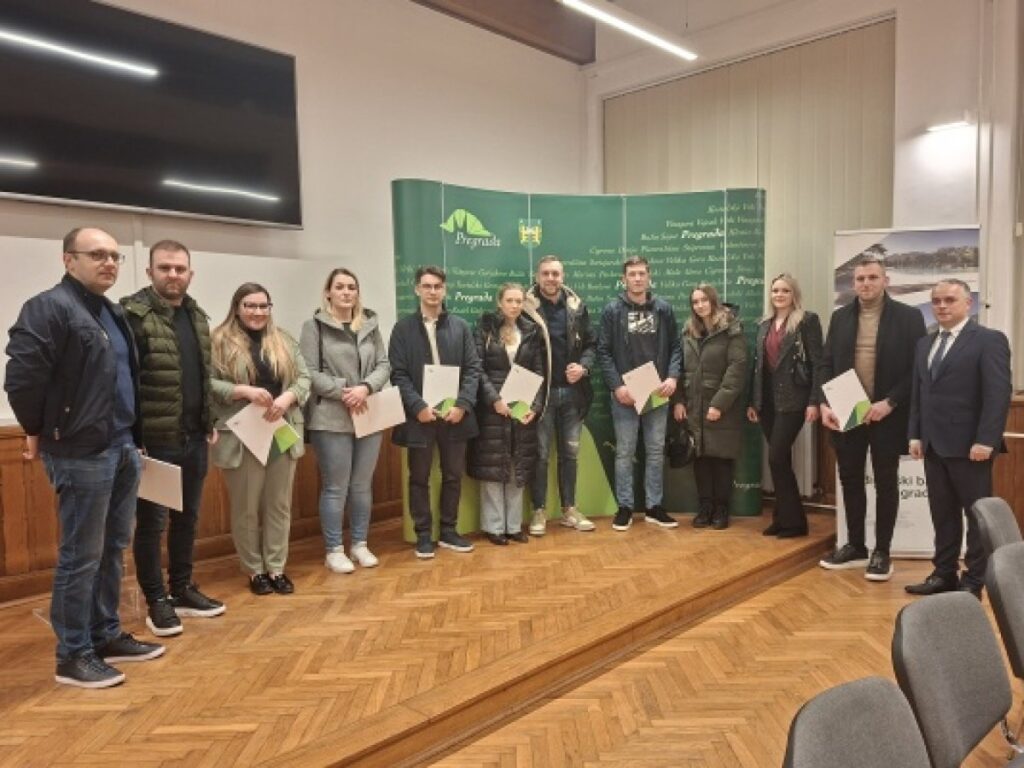 Pregrada dodijelila 25.000 eura mladima za stambeno zbrinjavanje