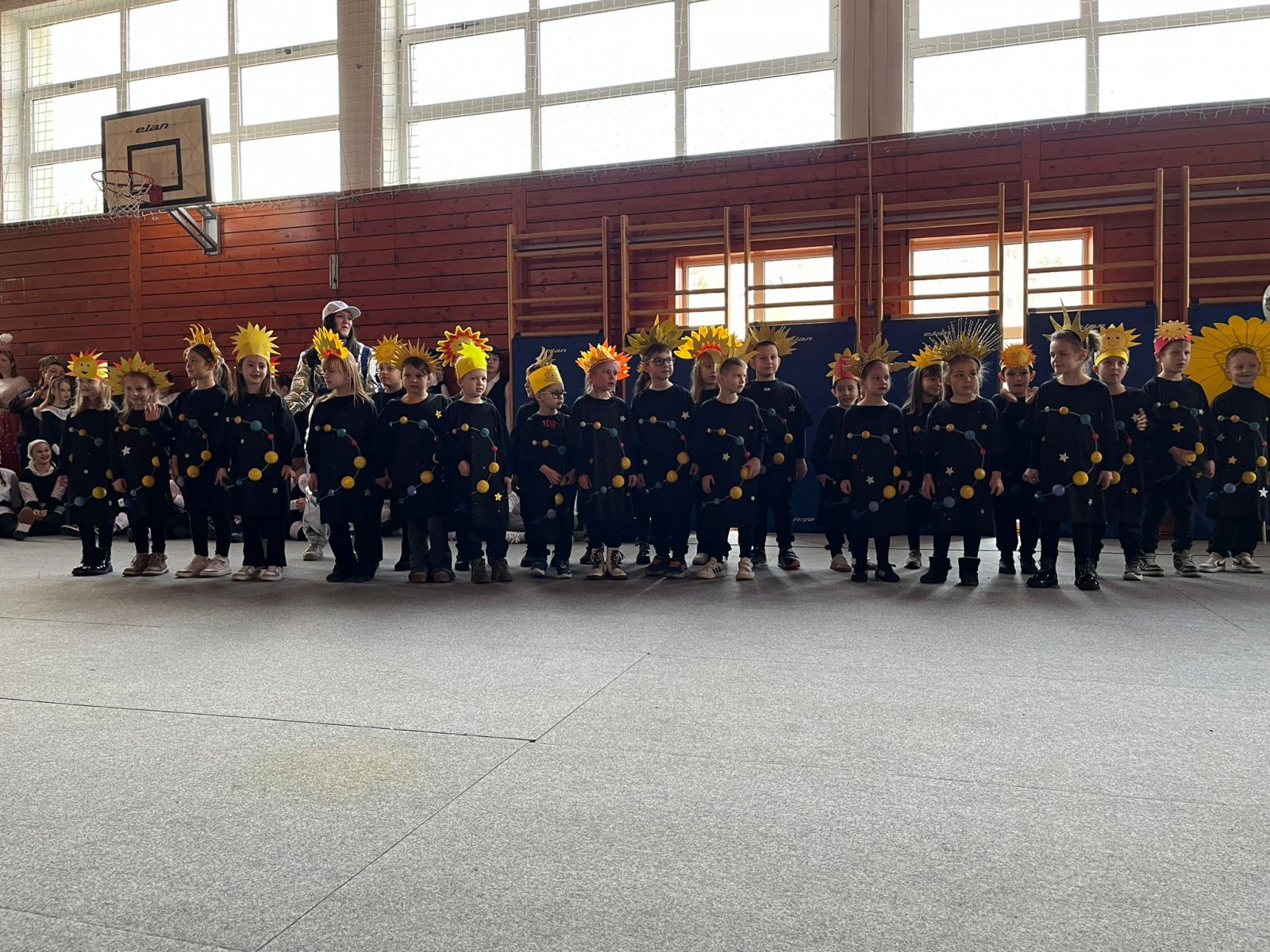 Radobojski fašnik okupio brojne maskirane skupine i posjetitelje