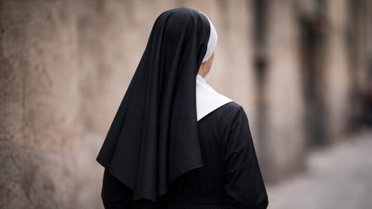 Razotkrivena prijevara: Časna sestra izmislila napad migranta uz povike “Allahu ekbar” zbog samostanskih problema