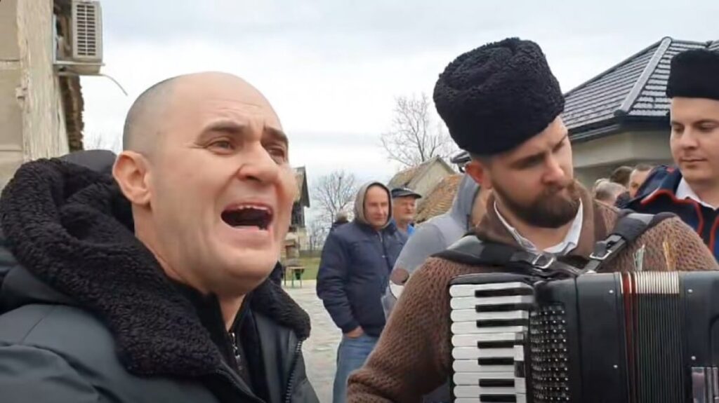 Razotkriveni akteri: Policajci sudjelovali u spornoj izvedbi s Josipom Dabrom