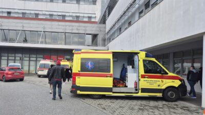 Teška prometna nezgoda u Krapina Selu: Vozač (79) hospitaliziran u OB Zabok