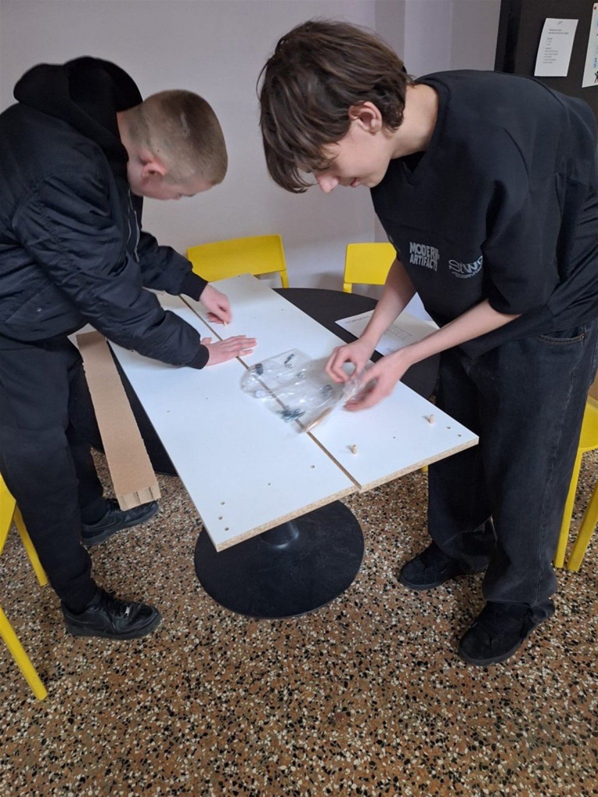 Učenici iz Zaboka udahnuli novi život školskim prostorima kroz volonterske akcije