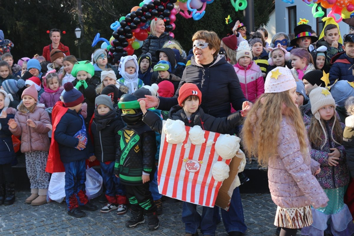 Varaždin je oživio dječjom fašničkom povorkom: 1800 mališana uveselilo grad!