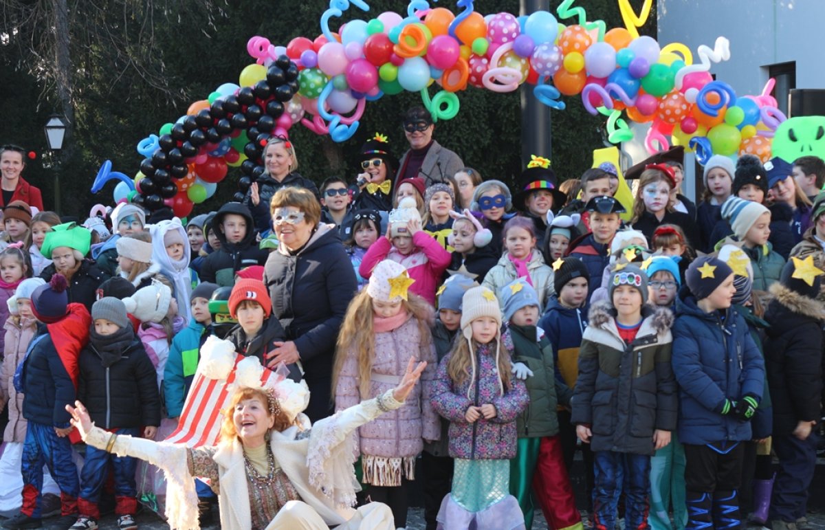 Varaždin je oživio dječjom fašničkom povorkom: 1800 mališana uveselilo grad!