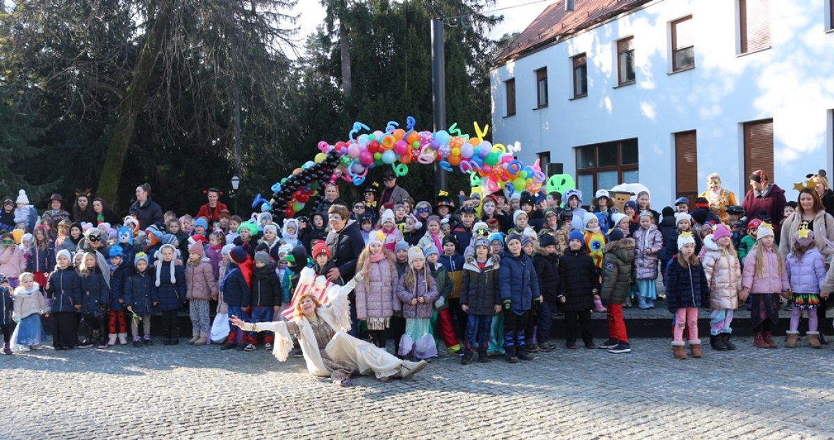 Varaždin je oživio dječjom fašničkom povorkom: 1800 mališana uveselilo grad!