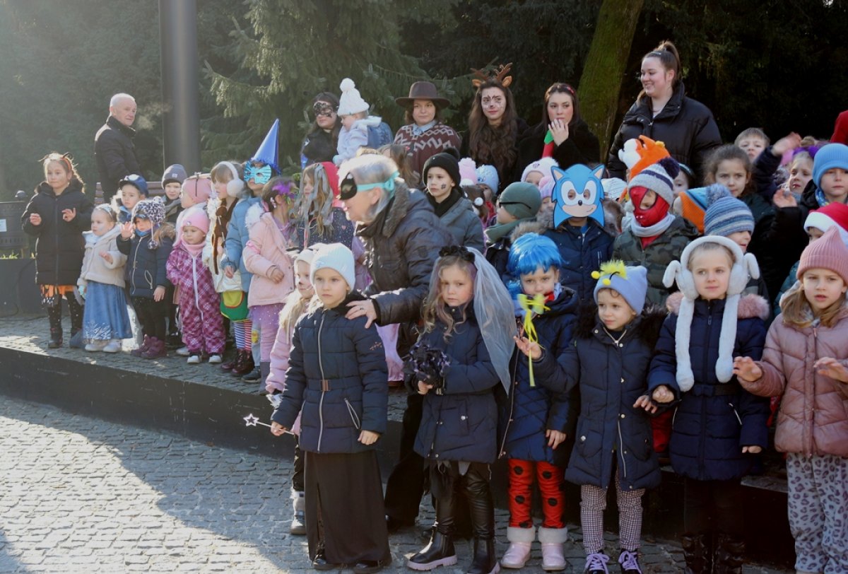 Varaždin je oživio dječjom fašničkom povorkom: 1800 mališana uveselilo grad!