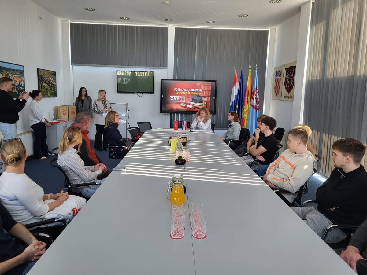 Zabok: 25 studenata dobilo stipendije, izdvojeno 30.000 eura