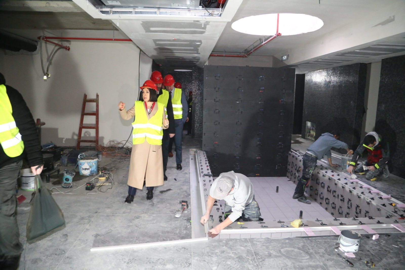 Značajan napredak radova na wellness centru i bazenu u Stubičkim Toplicama, uz podršku ministra i župana