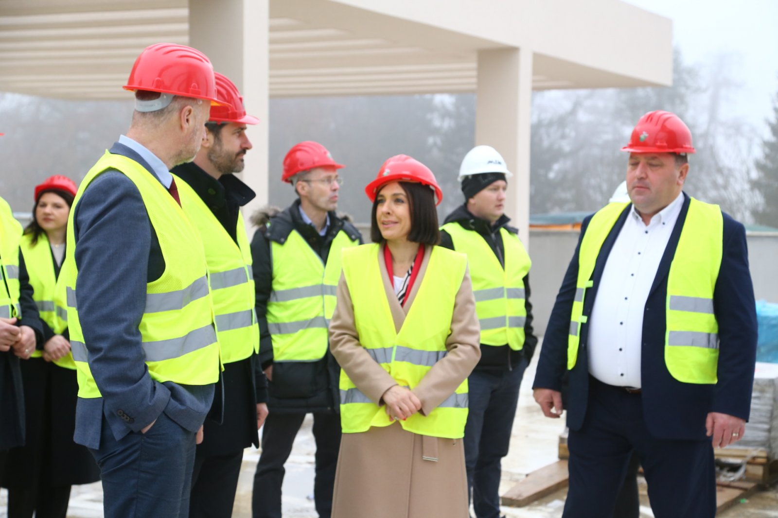 Značajan napredak radova na wellness centru i bazenu u Stubičkim Toplicama, uz podršku ministra i župana