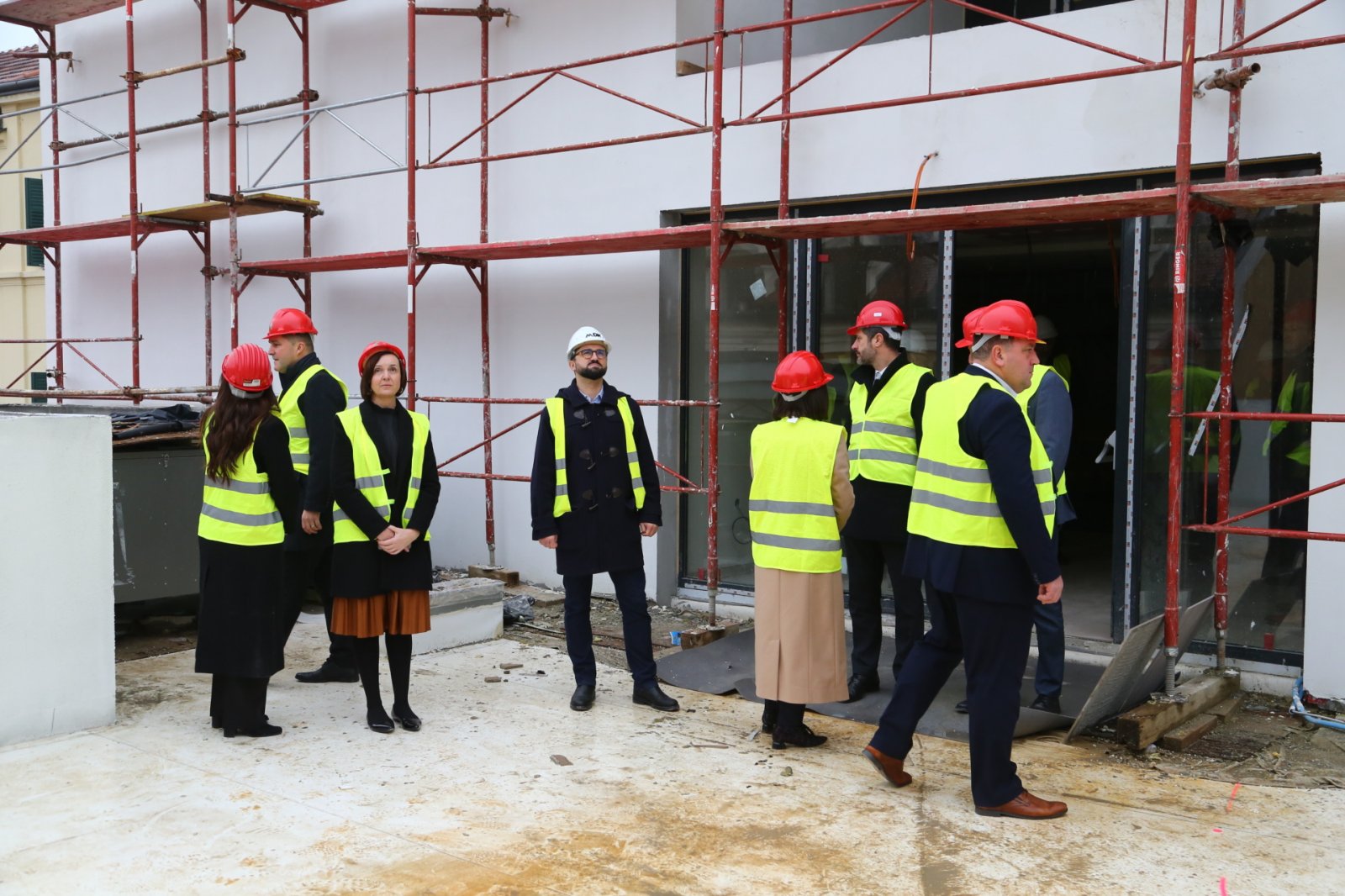 Značajan napredak radova na wellness centru i bazenu u Stubičkim Toplicama, uz podršku ministra i župana