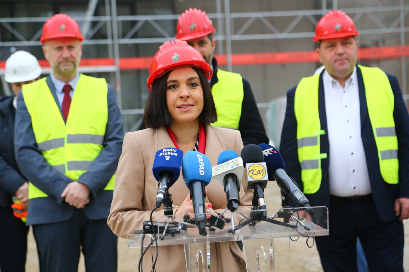 Značajan napredak radova na wellness centru i bazenu u Stubičkim Toplicama, uz podršku ministra i župana