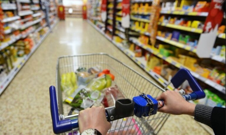 Značajan pad cijena hrane diljem svijeta: sir i maslac predvode pojeftinjenje