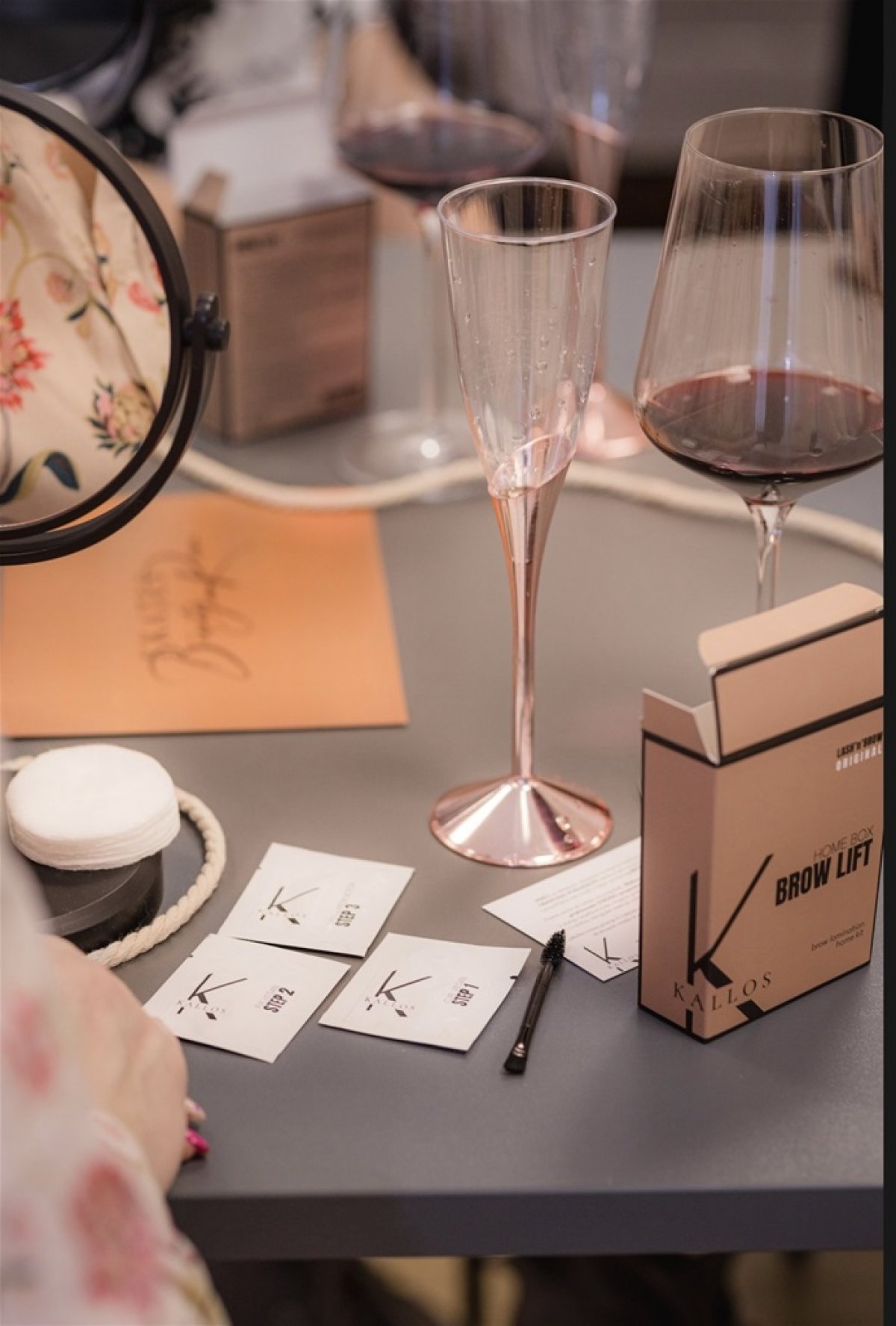 "Brow Lift & Wine" radionica u Donjoj Stubici: Žene posvetile vrijeme sebi u opuštenoj atmosferi