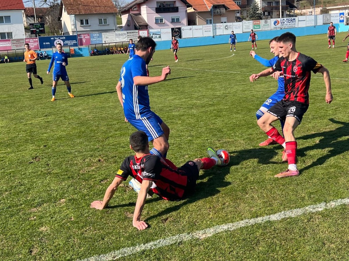 Krznar iz kaznenog udarca osigurao remi Gaju protiv snažnog Kurilovca