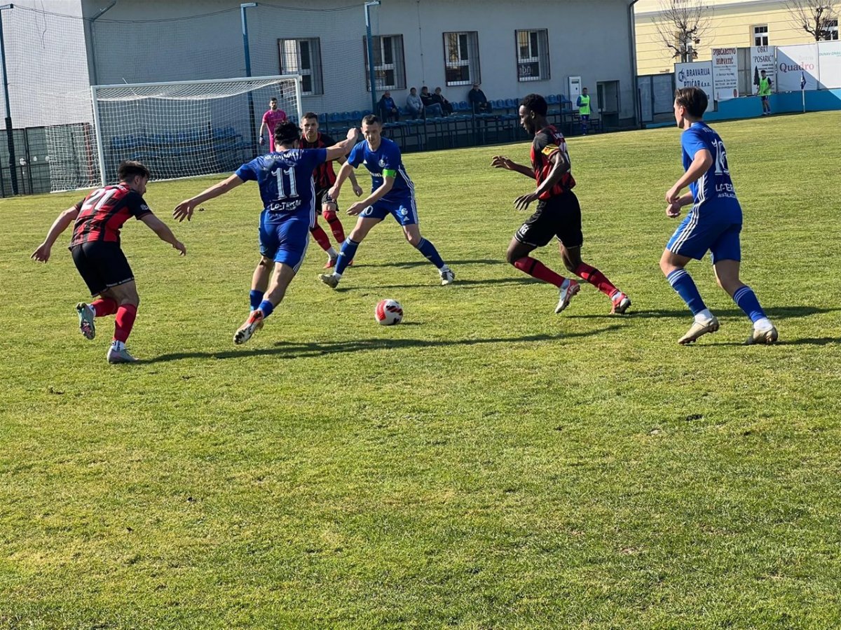 Krznar iz kaznenog udarca osigurao remi Gaju protiv snažnog Kurilovca