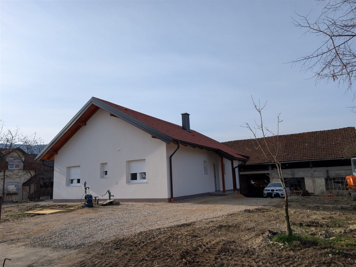 Ministar Bačić posjetio Zagorje: Pregled završenih obnova obiteljskih kuća nakon potresa