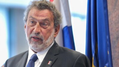 Novi školski pravilnik: Strože kazne za opijate, potpuna zabrana mobitela u osnovnim školama i veća uloga socijalnih službi