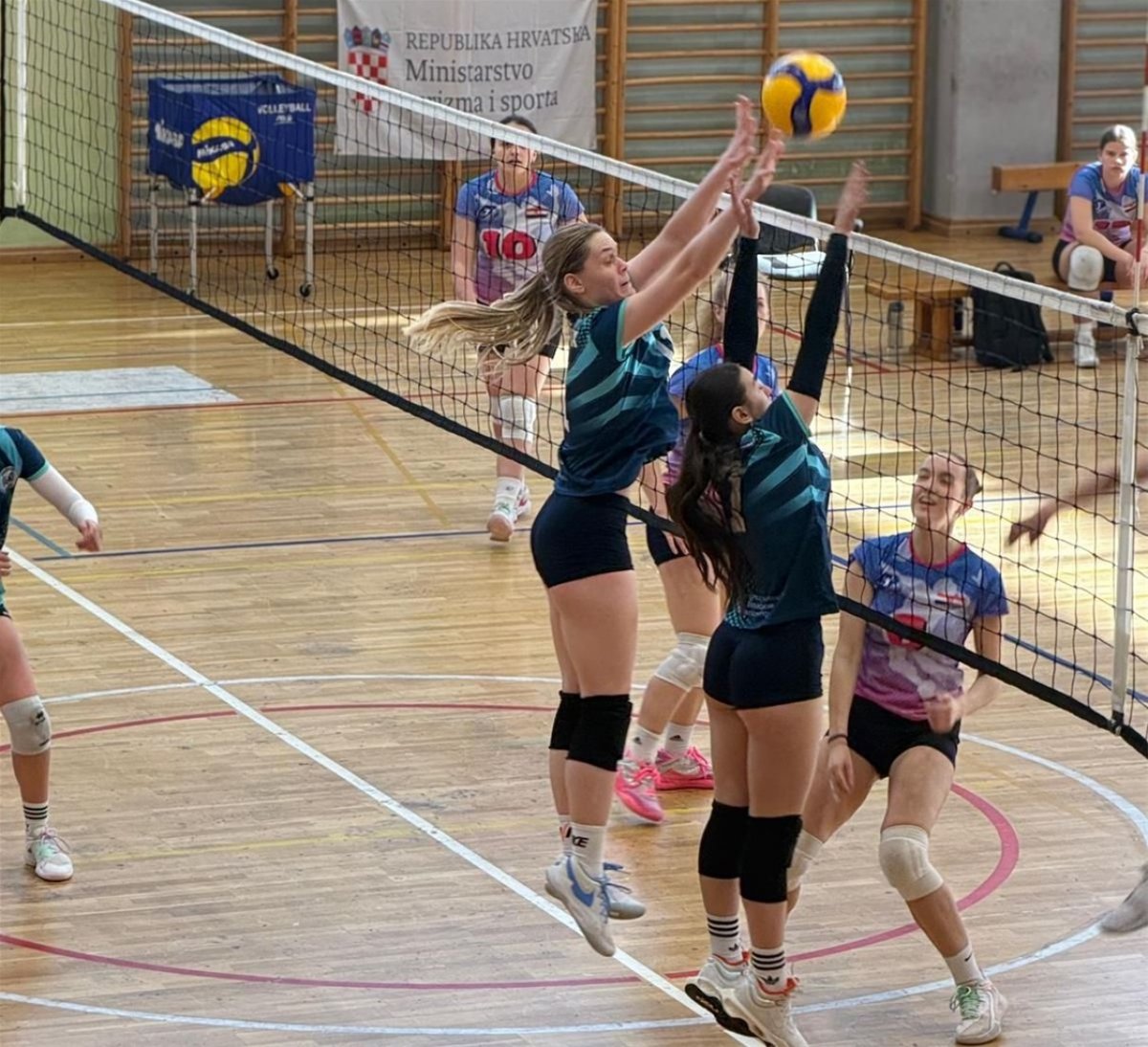 Odbojkašice Bedexa uvjerljivo svladale Dubravu i preuzele drugu poziciju