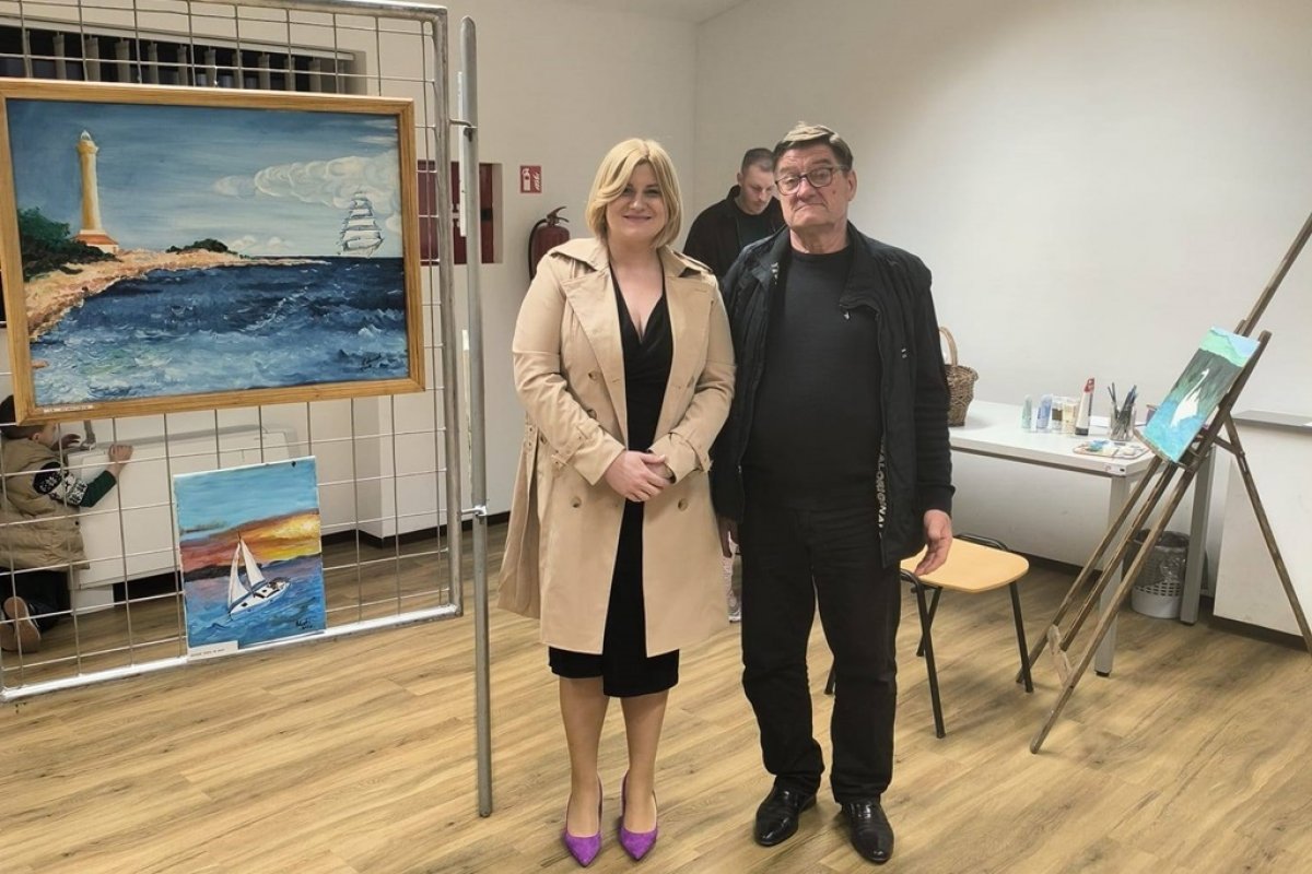 Raznolika umjetnička priča Božidara Roksandića u Konjščini: Izložba "Za svakog po nešto"