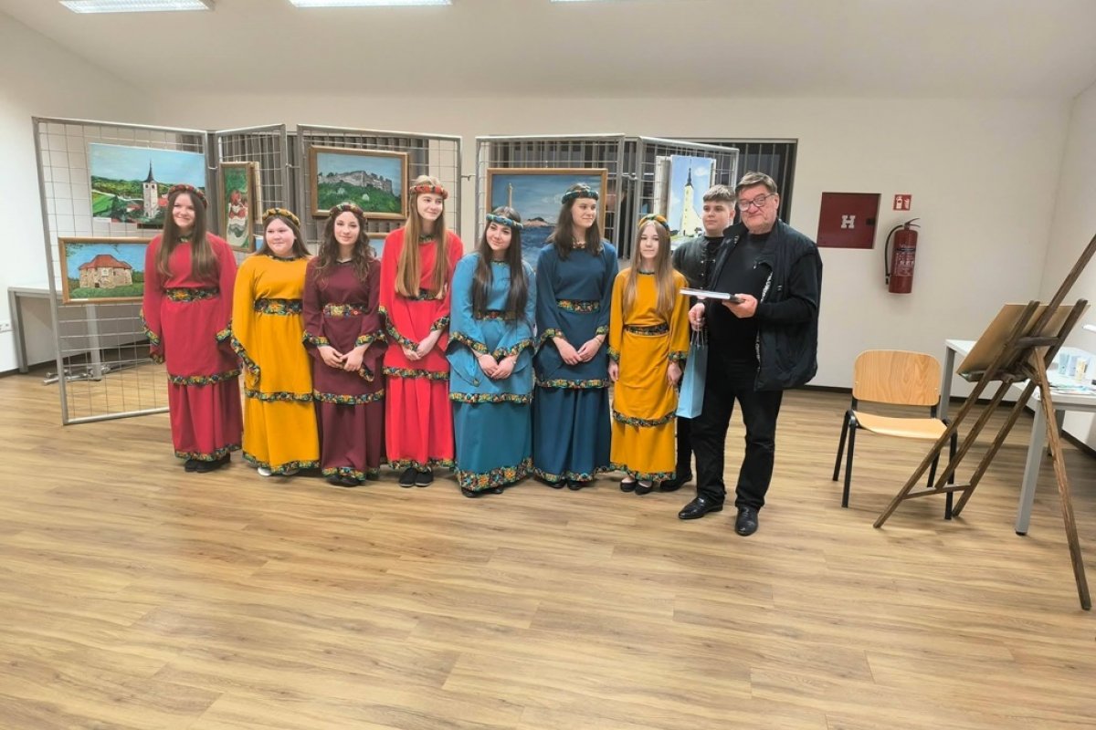 Raznolika umjetnička priča Božidara Roksandića u Konjščini: Izložba "Za svakog po nešto"