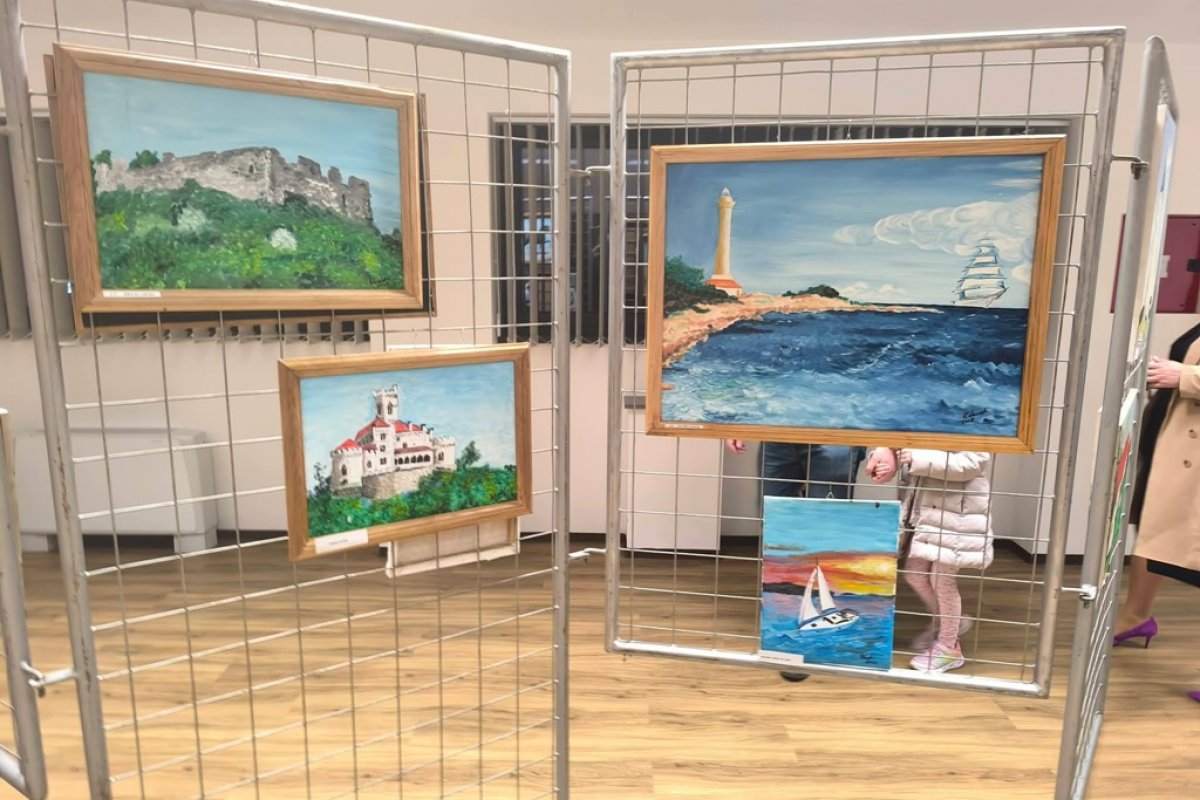 Raznolika umjetnička priča Božidara Roksandića u Konjščini: Izložba "Za svakog po nešto"