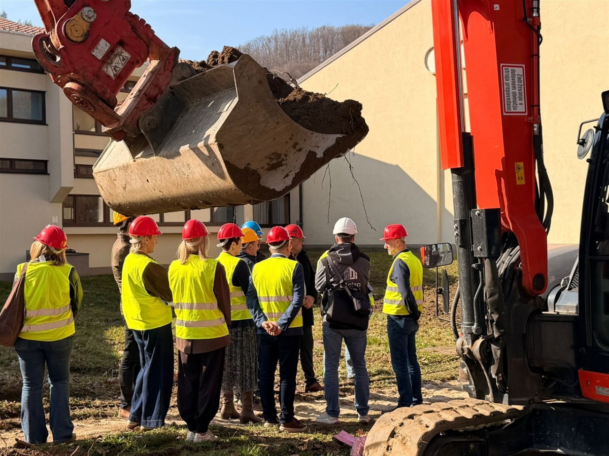 Rekonstrukcija OŠ Viktora Kovačića u Humu na Sutli: Projekt vrijedan gotovo 1,9 milijuna eura za jednosmjensku nastavu