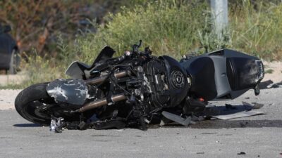 Teška nesreća u Zagorju: Motociklist (70) pao s vozila i udario u ogradu