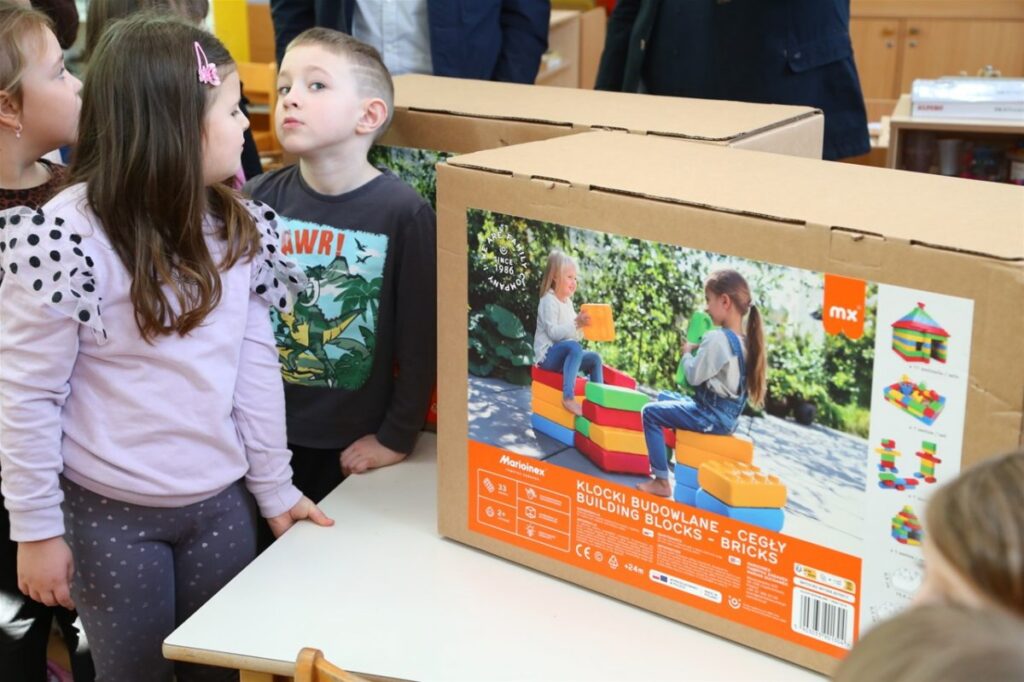 Udruženje obrtnika Zaboka i Velikog Trgovišća donijelo radost mališanima DV Rožica: Neopisivo veselje zbog didaktičkih igračaka