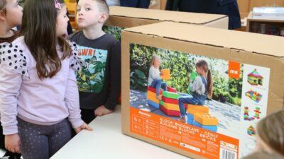 Udruženje obrtnika Zaboka i Velikog Trgovišća donijelo radost mališanima DV Rožica: Neopisivo veselje zbog didaktičkih igračaka