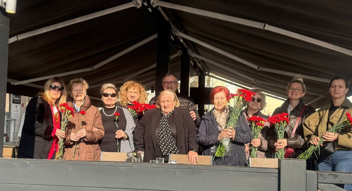 Zabočke ulice odjekivale su porukama o ravnopravnosti: Gradonačelnica Đurek podijelila karanfile za Dan žena